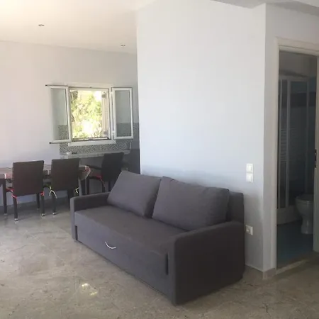 Δωμάτια σε οικογενειακή κατοικία Daniella With Private Pool Νησάκι